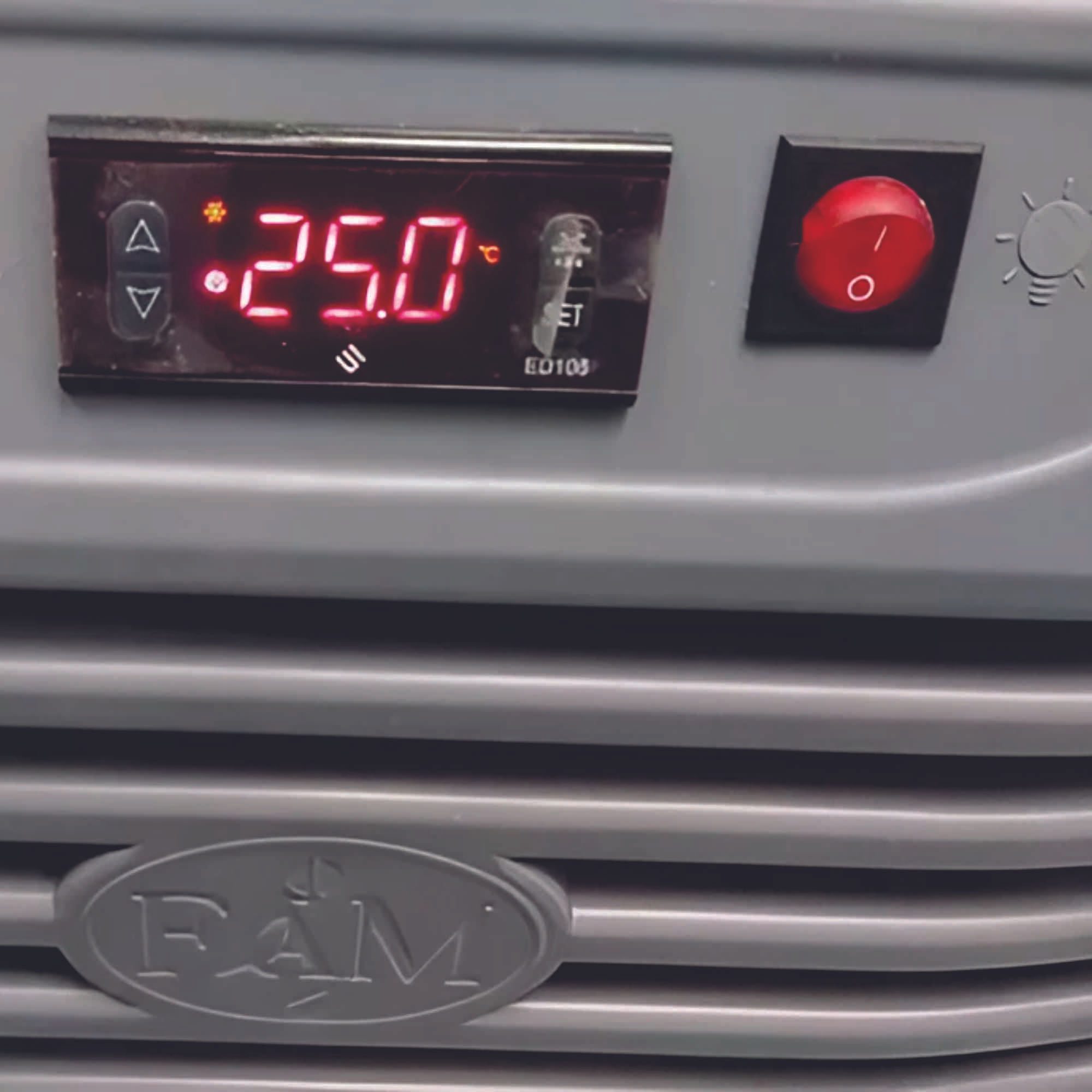 Heladera Exhibidora Fame 420BT DIN 333 L Baja Temperatura - Imagen 3